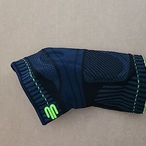 Bauerfeind Elbow support brace